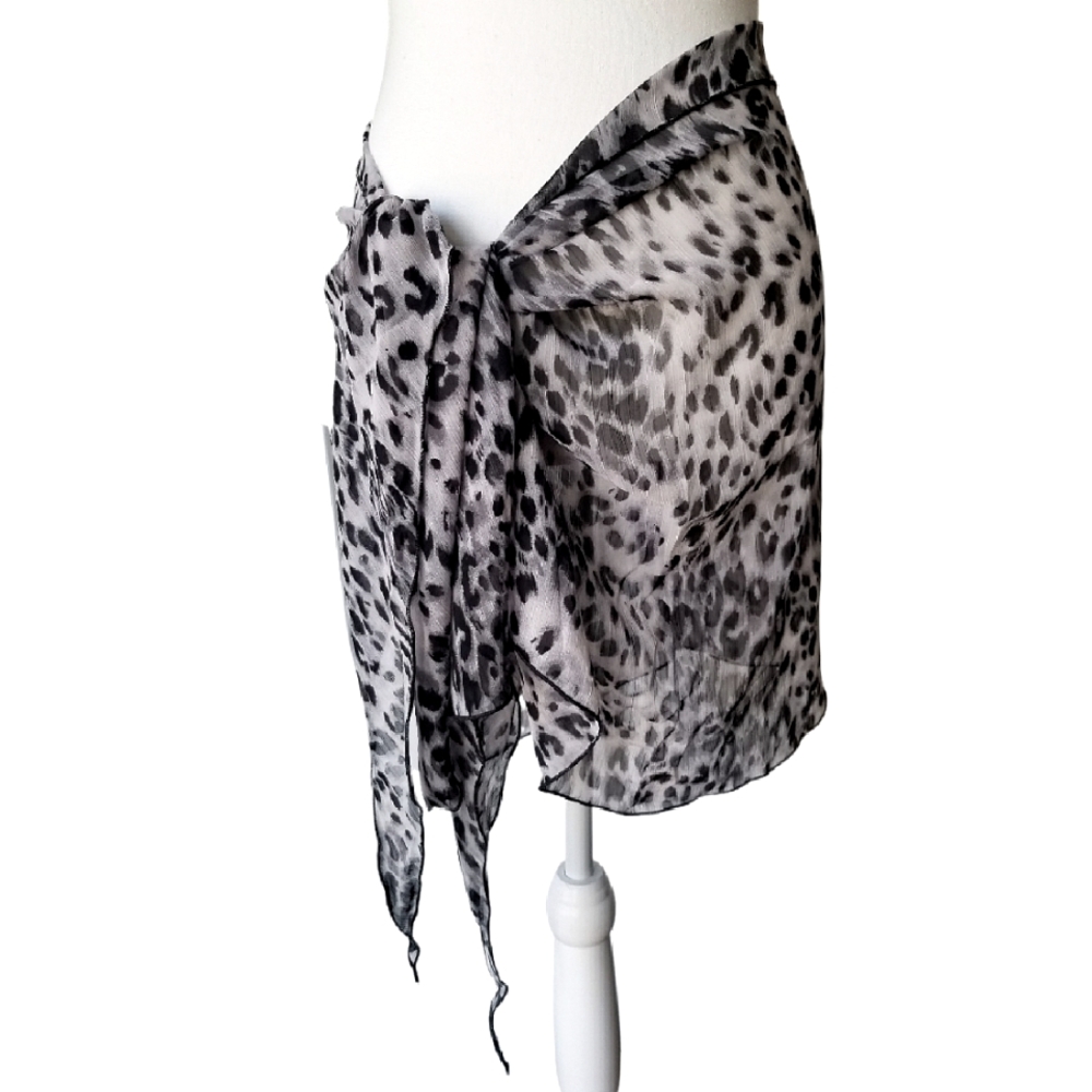 NWT Women's Sheer Leopard Print Swimsuit Cover Up Sarong Beach Resort Wear OS